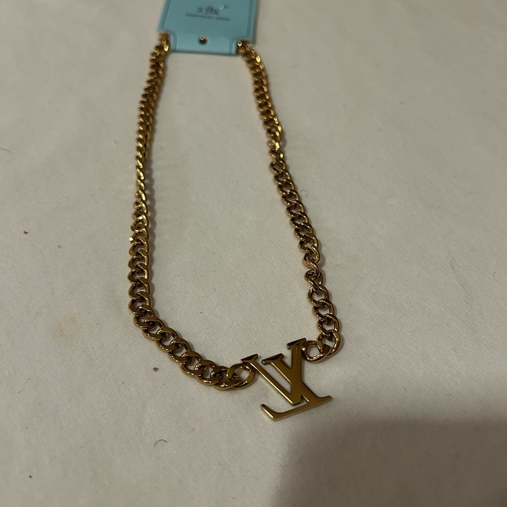 Gold Tone LV Logo Chain Necklace - Fashion Women's Jewelry new